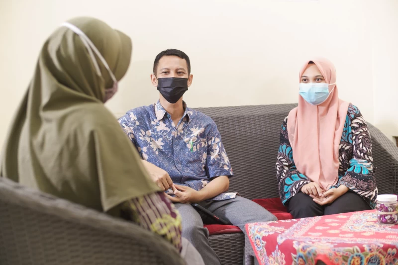 Makan siang bersama siswa PGTK SAIM