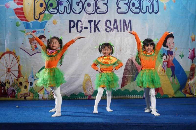 KIDS PERFORMANCE SHOW